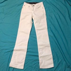 White strait leg jeans
